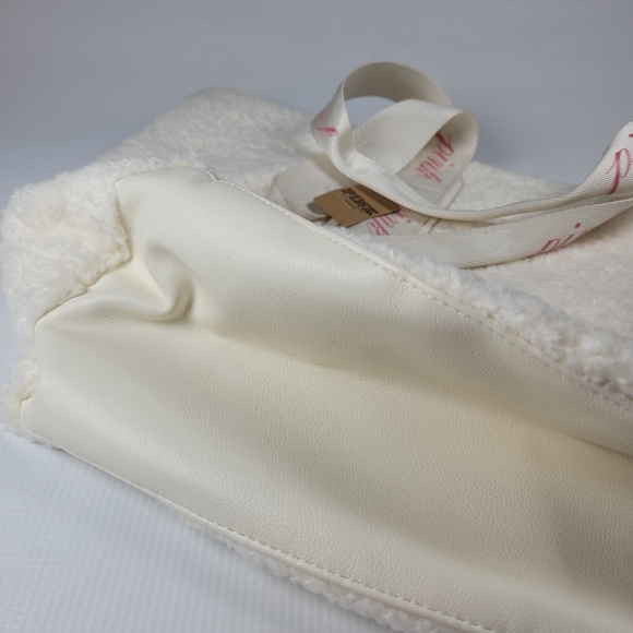 NWT Victoria's Secret Pink Soft Shearling Teddy-Cozy-Plush Tote Bag Large - Picture 10 of 15